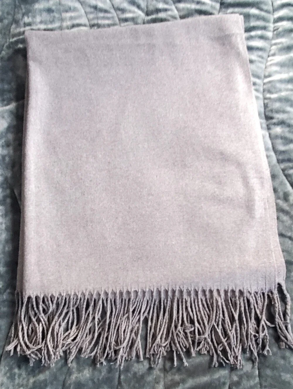 Wolfmark soft gray